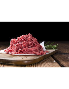 Viande de bœuf hachée sur...