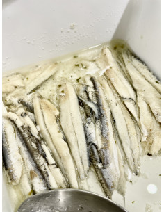 Anchois à l'ail env. 100g
